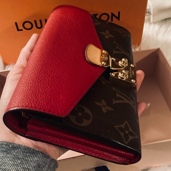 Louis Vuitton Cerise Monogram Canvas Pallas Wallet/Clutch - Picture 16 of 16